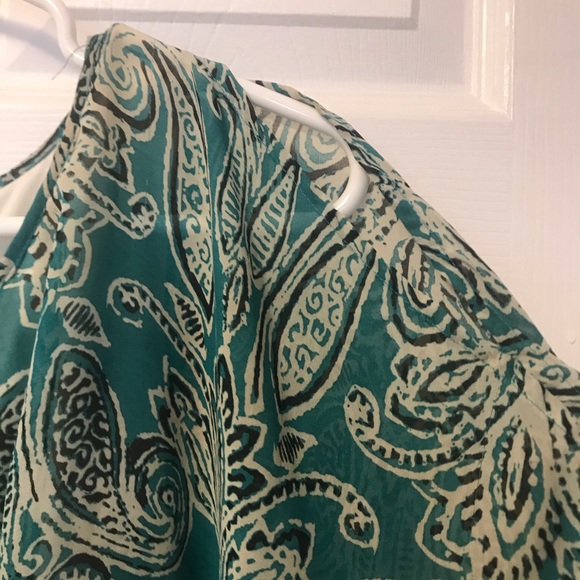 Teal pattern blouse - Picture 4 of 4